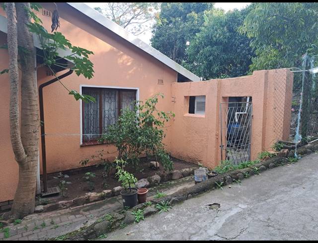 4 BEDROOM HOUSE FOR SALE IN REGENCY PARK